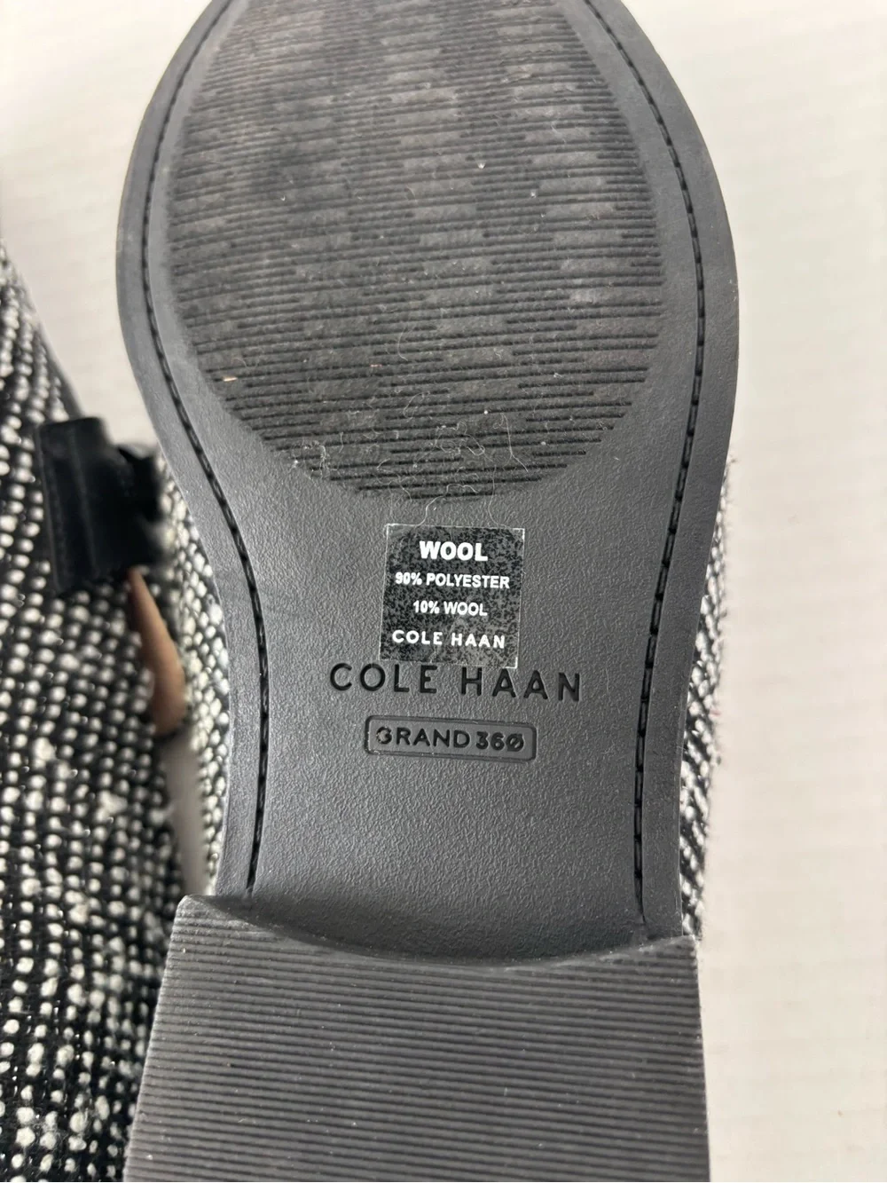 COLE HAAN Stassi Chain Loafers Black White Boucle Women’s Size 9 LIKE NEW